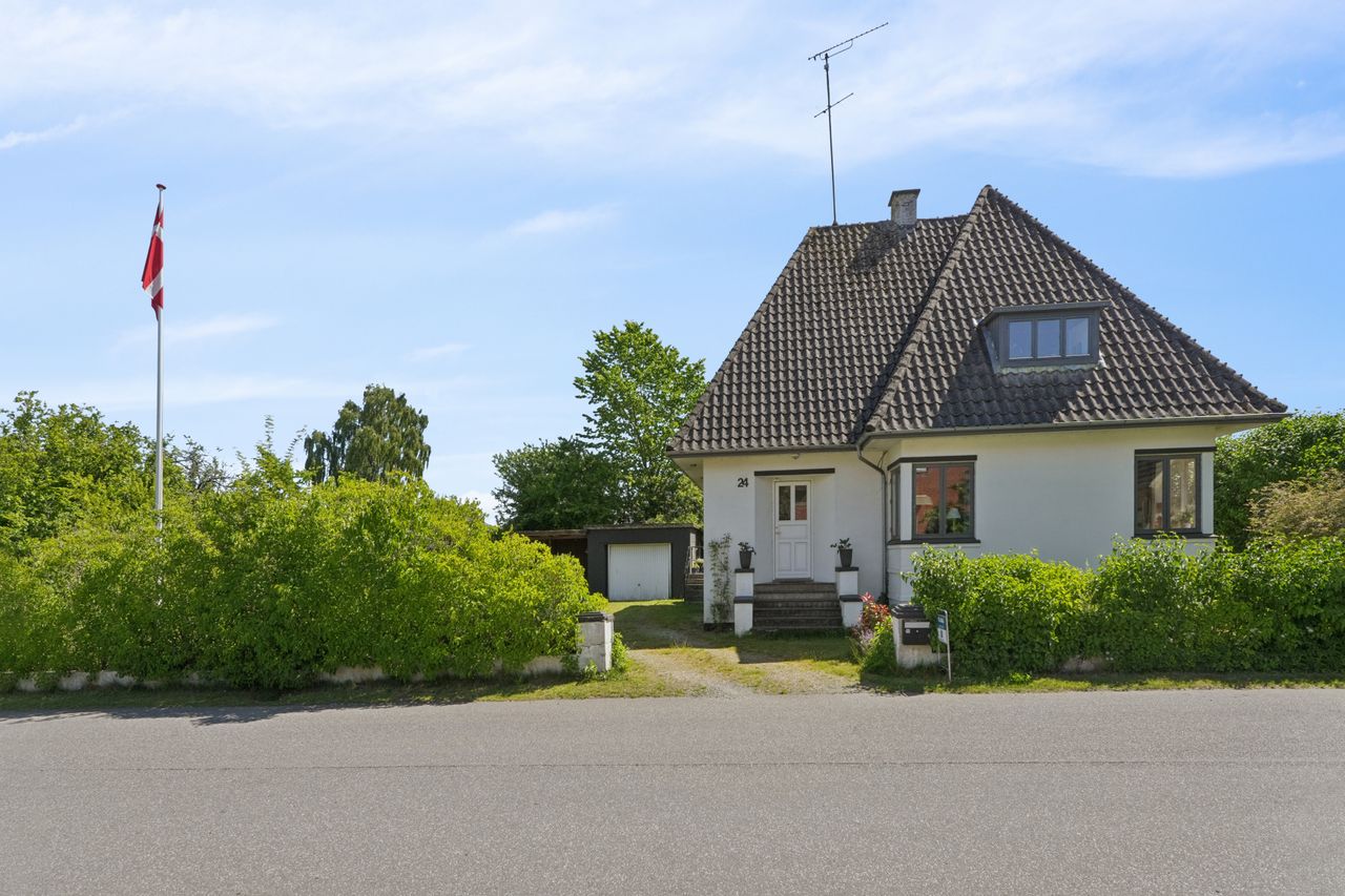 image 02